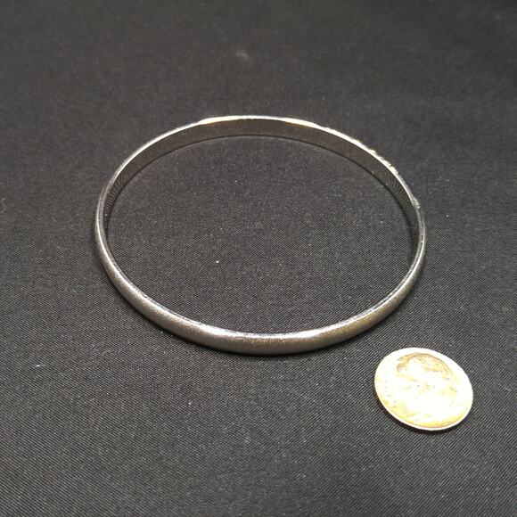 Vintage Monet Brushed Large Bangle Bracelet, Rhodium Plated, 1970s - Picture 9 of 10